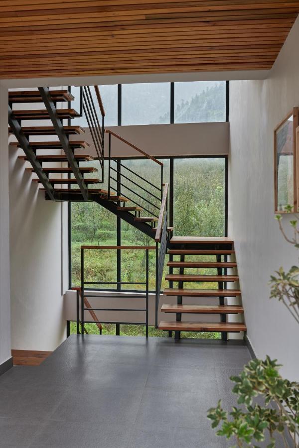 Warehouse X Poshtel Otel Manāli Dış mekan fotoğraf